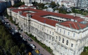 İstanbul Teknik Üniversitesi Türk Müziği Devlet Konservatuvarı (Université Technique d'Istanbul, Conservatoire d'État de Musique Turque)