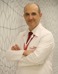 Prof. Dr. Hasan Batirel (Istanbul)- meilleurs chirurgiens thoraciques en Turquie