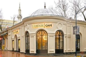 The House Cafe (Plusieurs Villes)