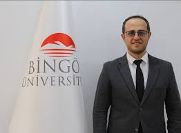 Dr. Emre Sahin
