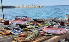Serpme Kahvaltı, Izmir