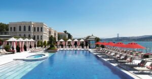 Four Seasons Hotel Istanbul at the Bosphorus (Istanbul)