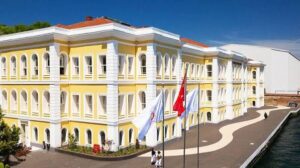 Université de Galatasaray (Istanbul)- meilleurs masters préparant à l'accès à la profession d'avocat de Turquie